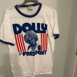 DOLLY FOR PRESIDENT, T SHIRT, SIZE MEDIUM, NEVER WORN